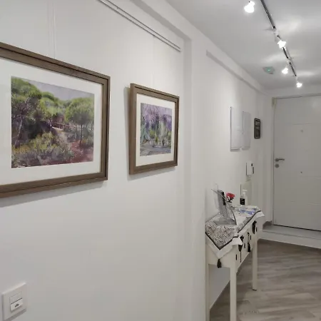 Malasana 51, New Art Apartment, Breakfast Included, Historic Center, Quite Neighborhood, Ml Lägenhet *