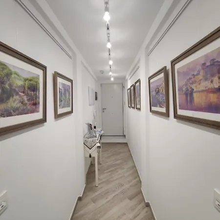 Malasana 51, New Art Apartment, Breakfast Included, Historic Center, Quite Neighborhood, Ml Málaga
