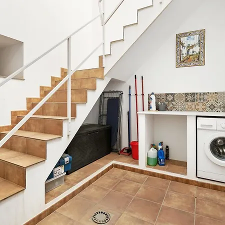 Malasana 51, New Art Apartment, Historic Center, Quite Neighborhood, Ml *